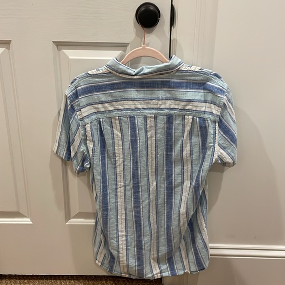 3x American Eagle Button-Up Poolside Shirts Size Small - Picture 6 of 10